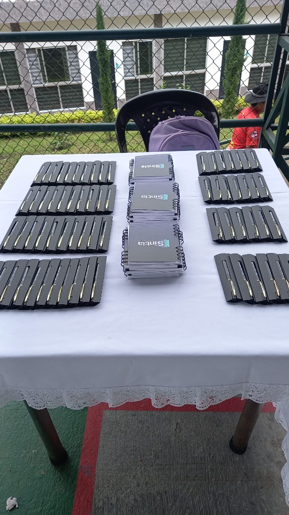 Material institucional Sintia en el evento de Cachipay